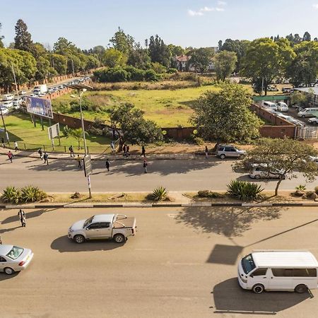 N1 Hotel Rotten Row Harare Zewnętrze zdjęcie